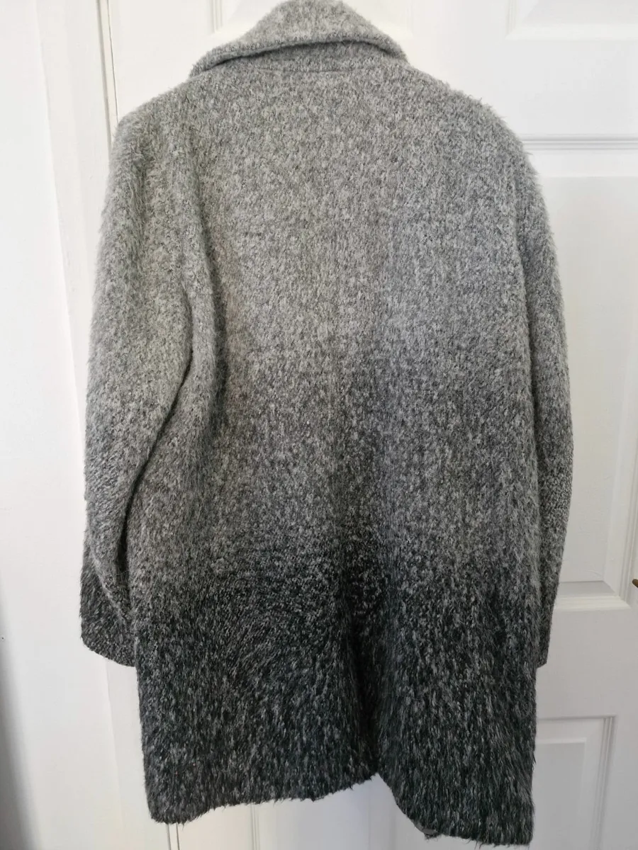Woman's Coat - Image 2