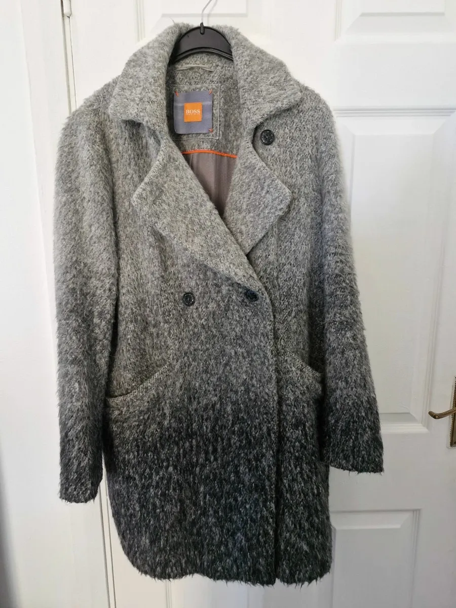 Woman's Coat - Image 4