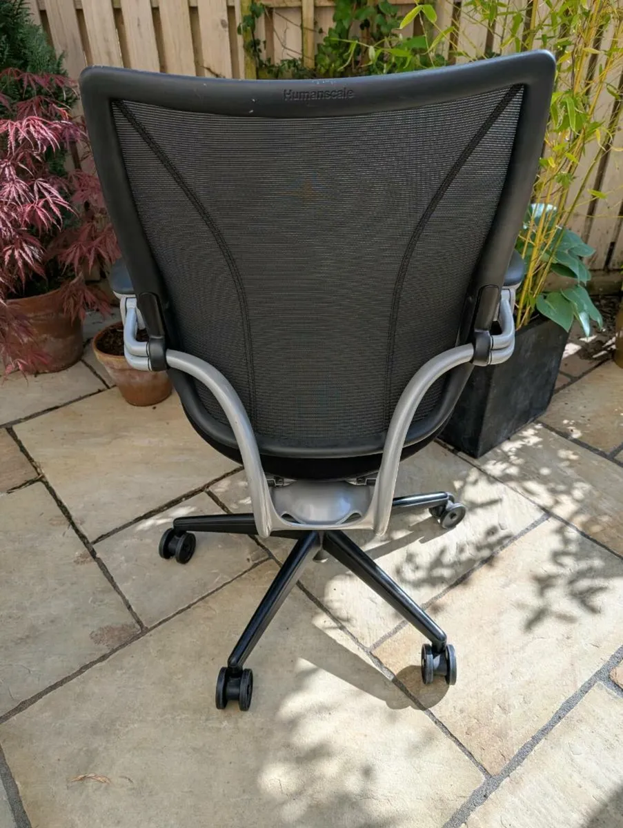 Ergonomic office chair - Image 3