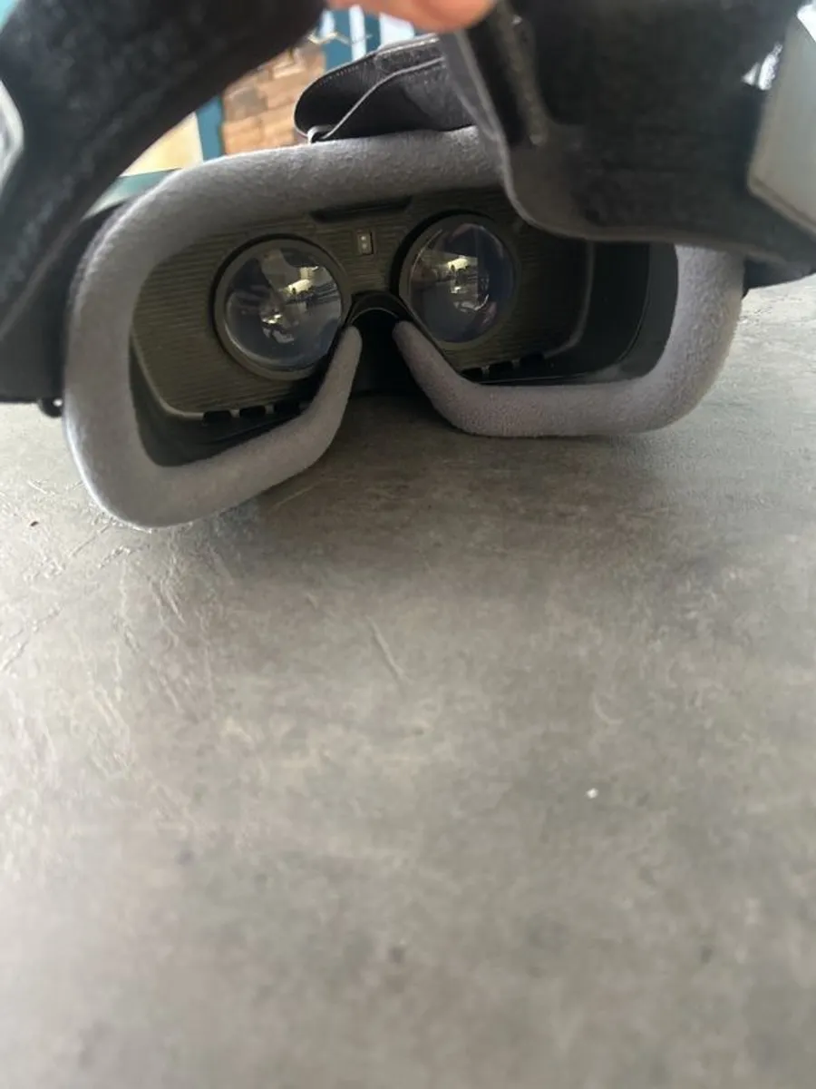 samsung vr headset - Image 3