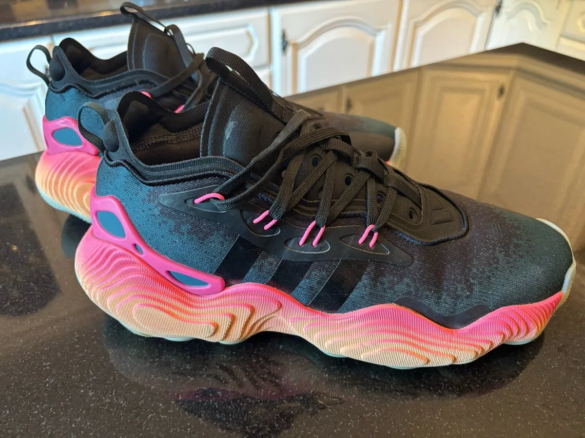 Adidas Trae Young 3 Basketball Trainers Mens - Image 2
