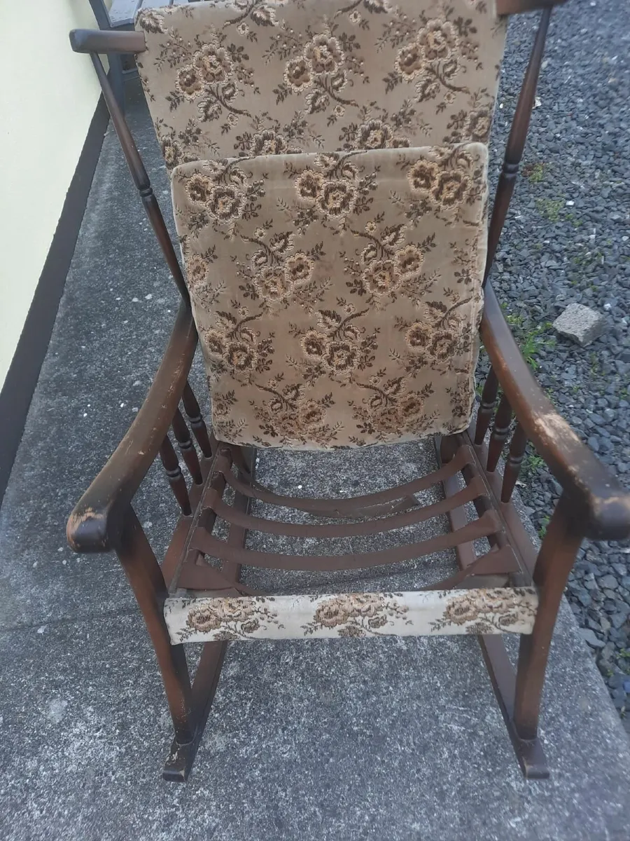 Antique armchair - Image 4