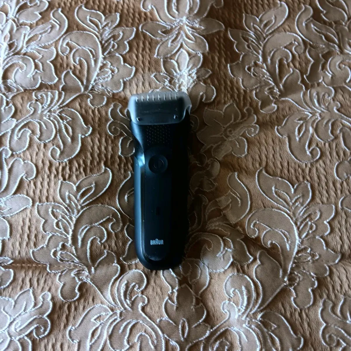 Braun shaver - Image 1
