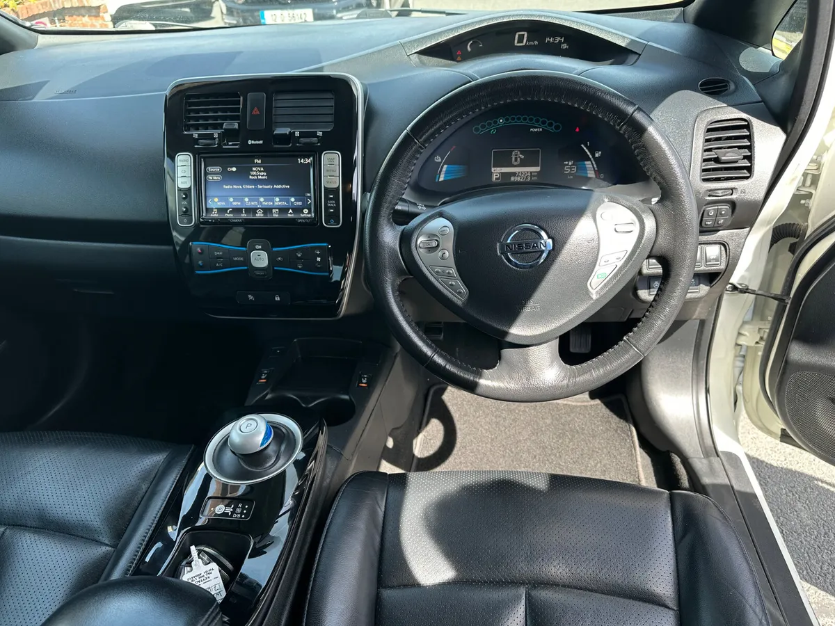 Nissan Leaf 2017 30KW HUGE SPEC !!! - Image 4