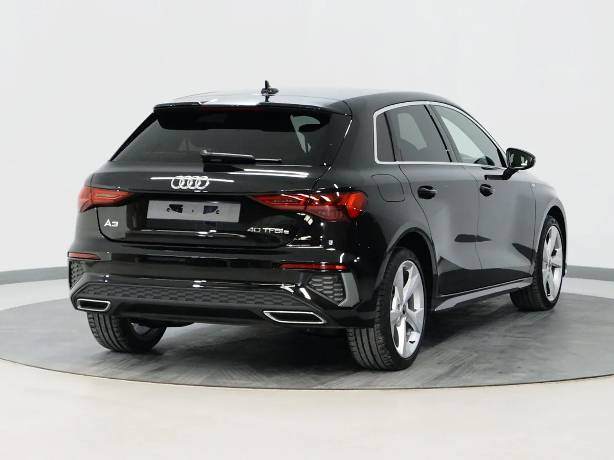*122* 2024 Audi A3 1.4 TFSI S-LINE - Image 4