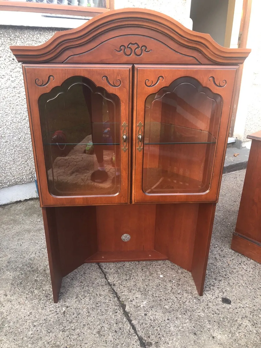 Wooden cabinet - Image 2