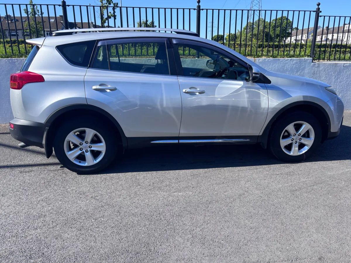 TOYOTA RAV4 RAV4 2.0 D-4D LUNA 2WD 4DR - Image 3