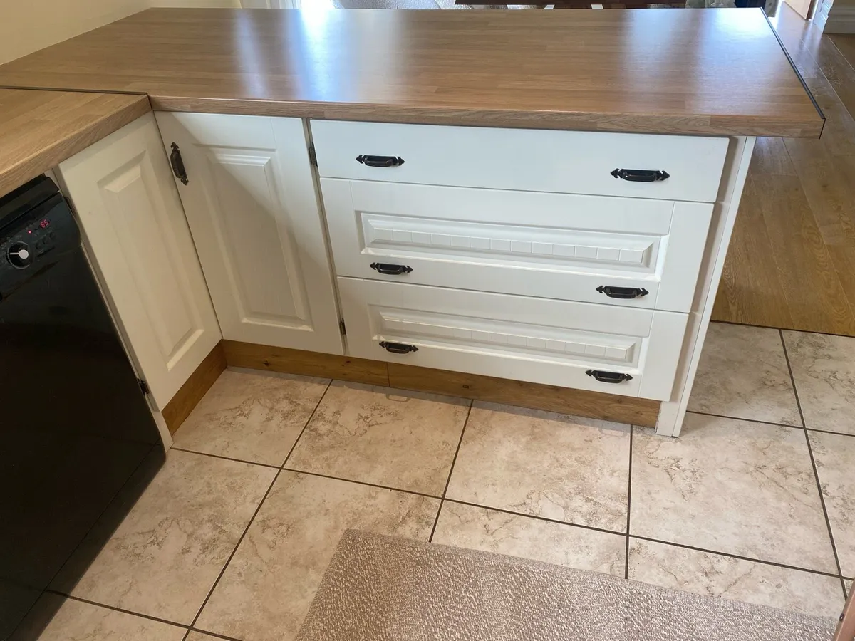 Kitchen - Image 4