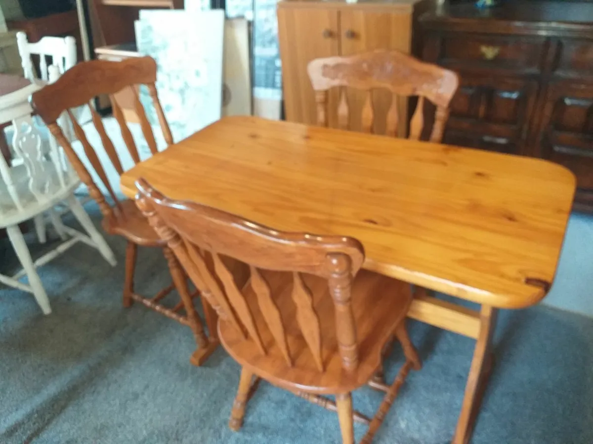 Kitchen tables & chairs & stools - Image 4