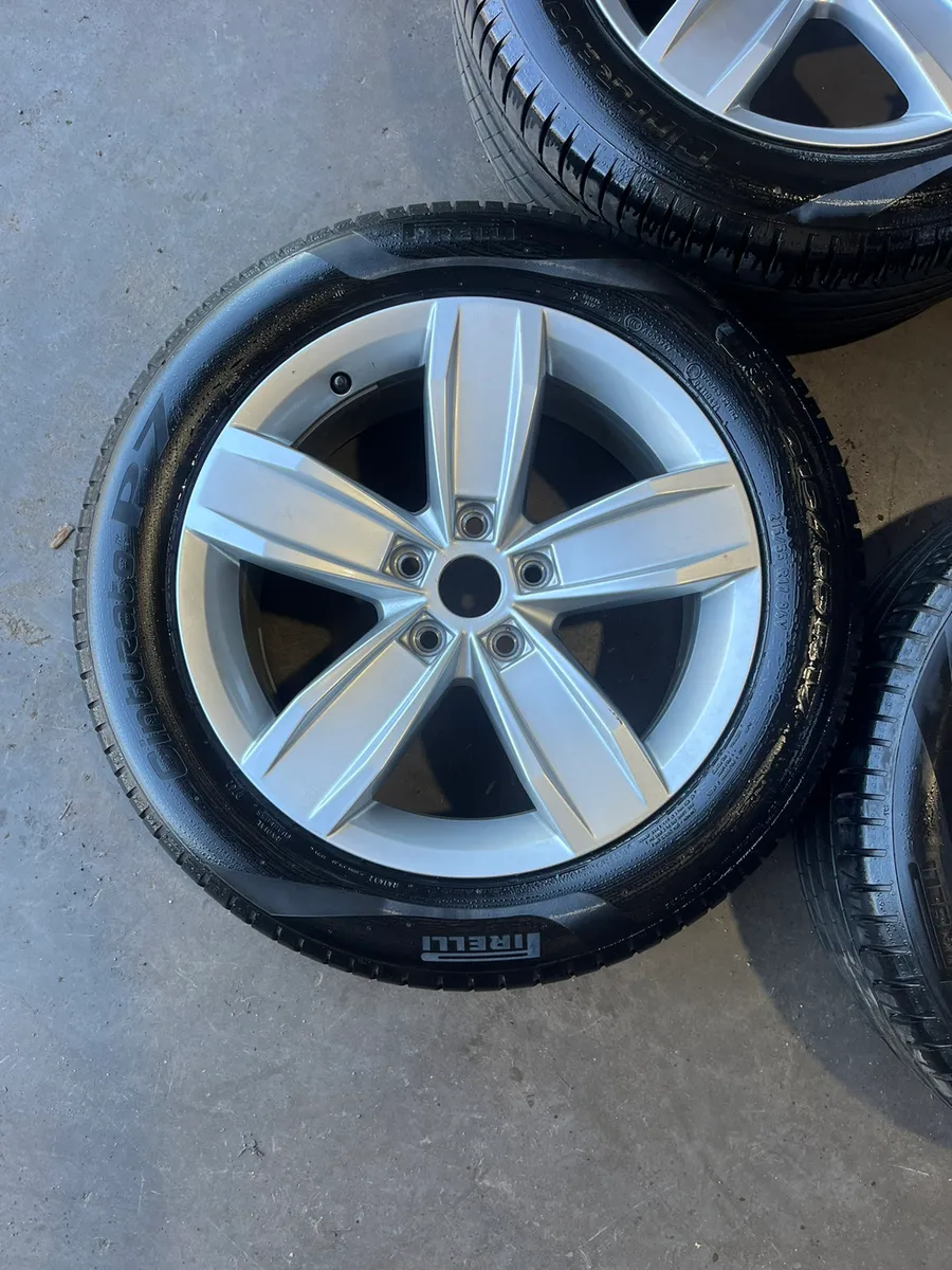 17inch Passat superb caddy alloy wheels - Image 4