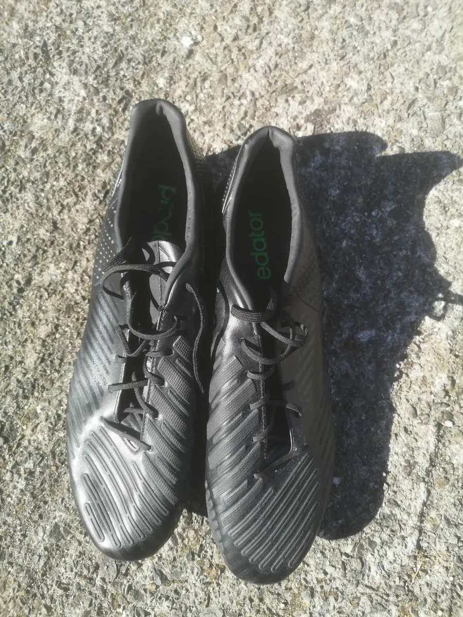 Football Boots Adidas predator - Image 3