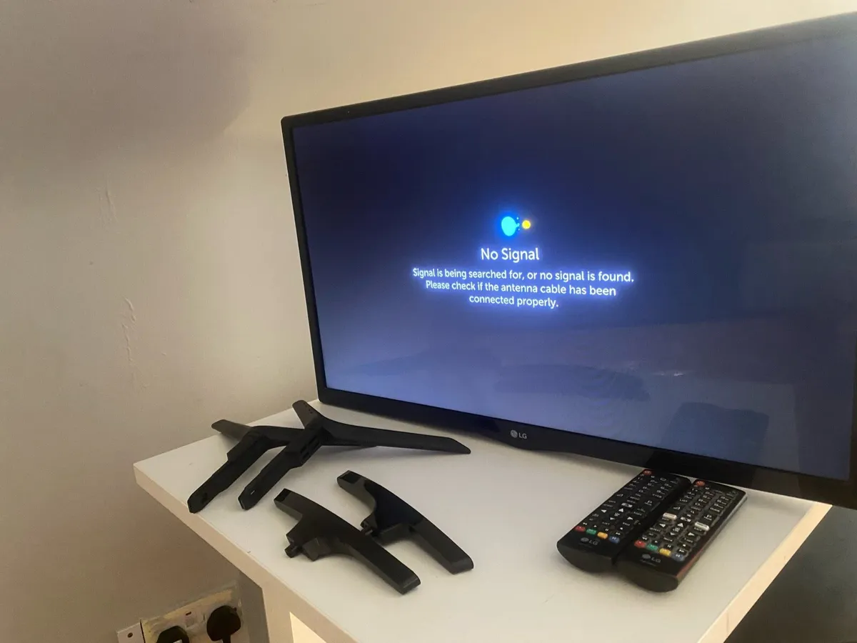 LG Full HD 32 inch tv - Image 2
