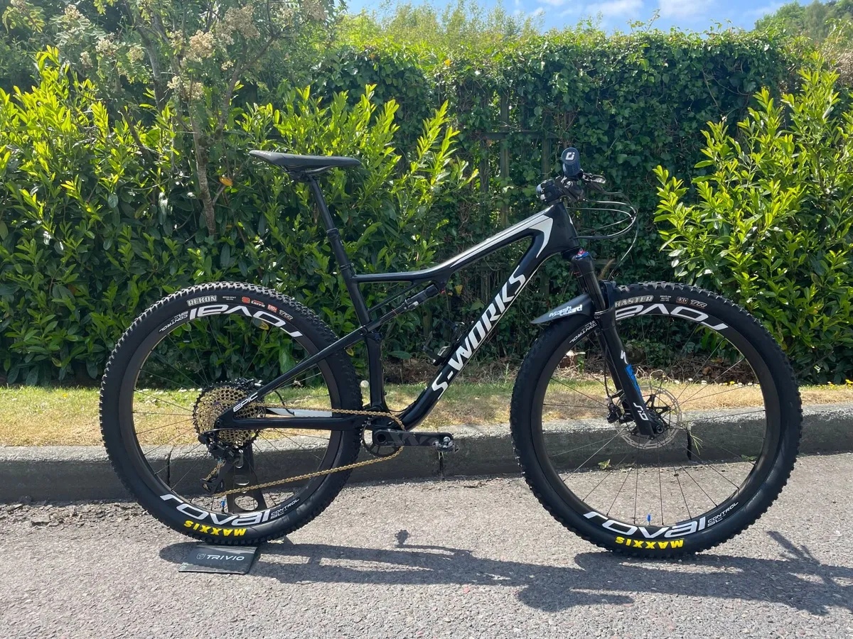 Specialized SWorks EPIC LRG Full  Suspension MTB - Image 1
