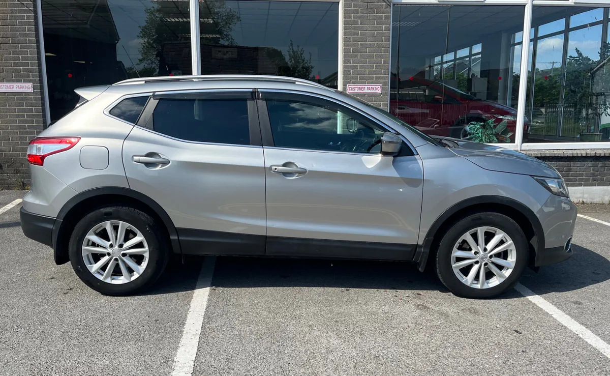 Nissan Qashqai 1.5 SV - Image 2