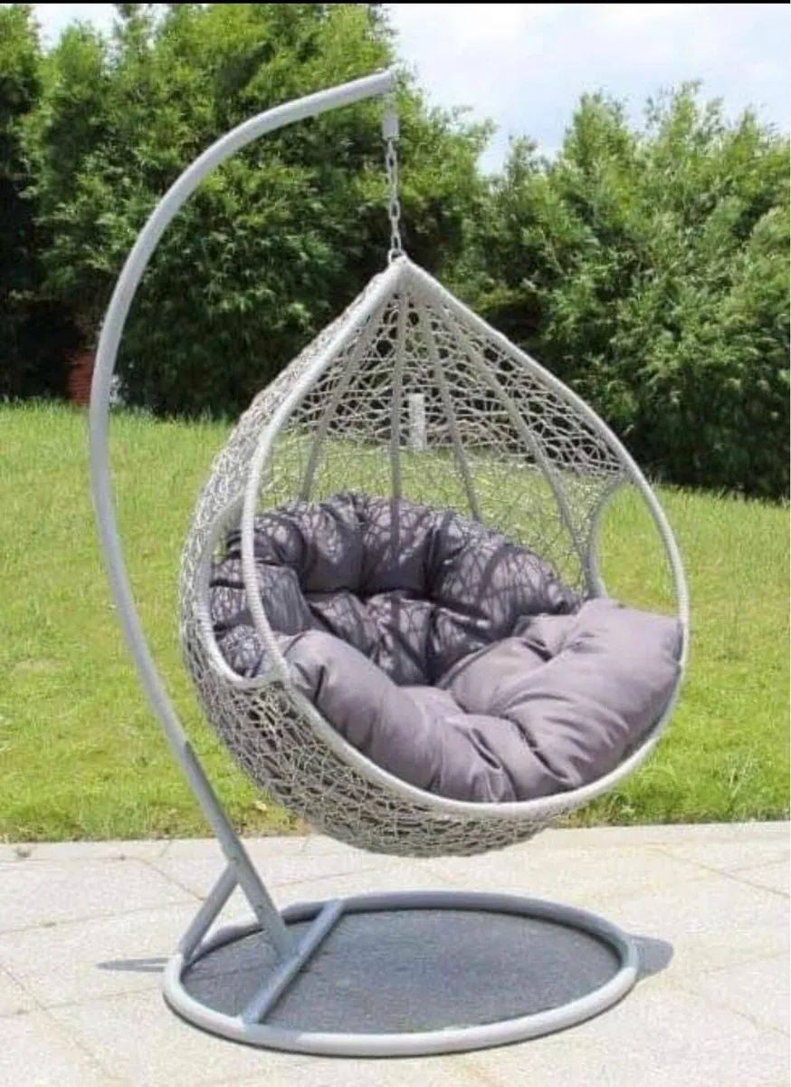 NEW RATTAN HANGING SWING EGG CHAIRS / DELIVERY - Image 4