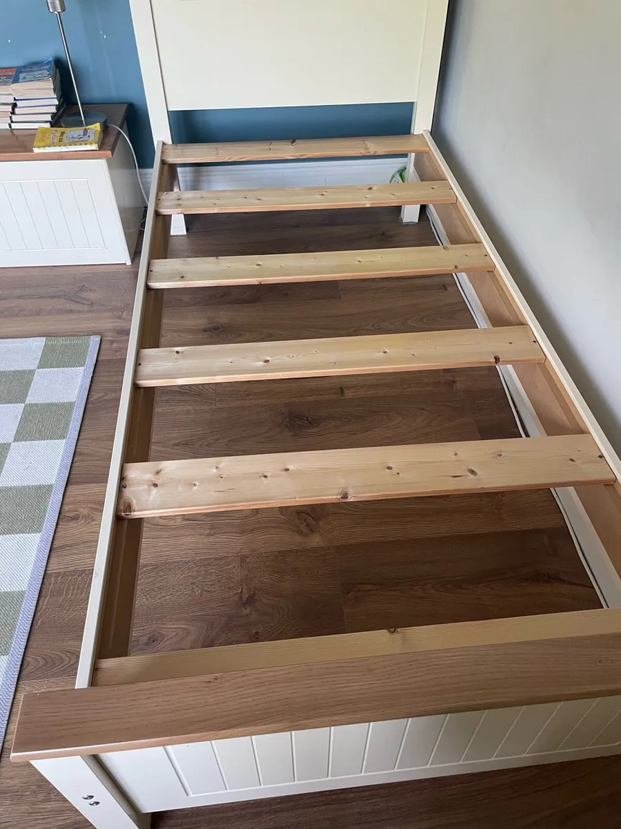 Single Bed and Toy/Blanket Box for sale - Image 2