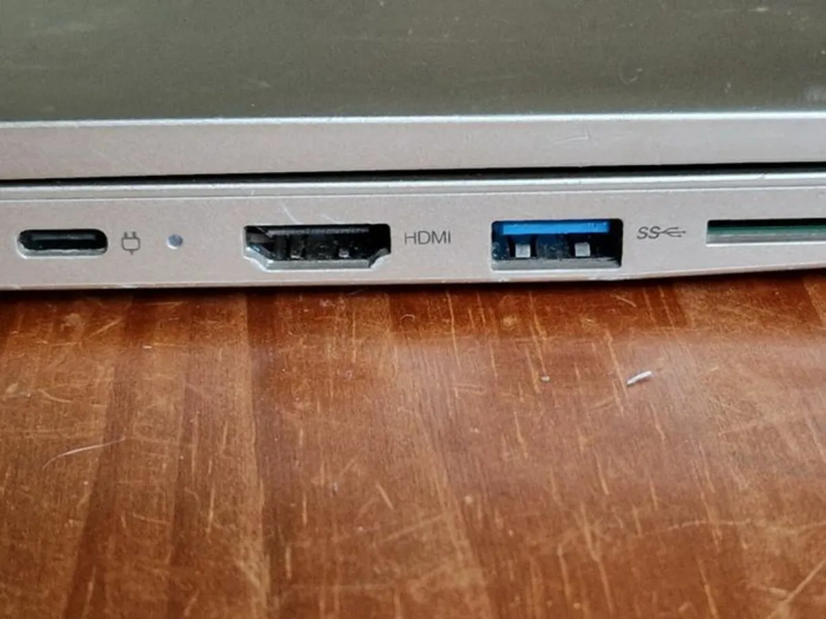 Lenovo Chromebook C330 Madel H18Y, 32GB - Image 4