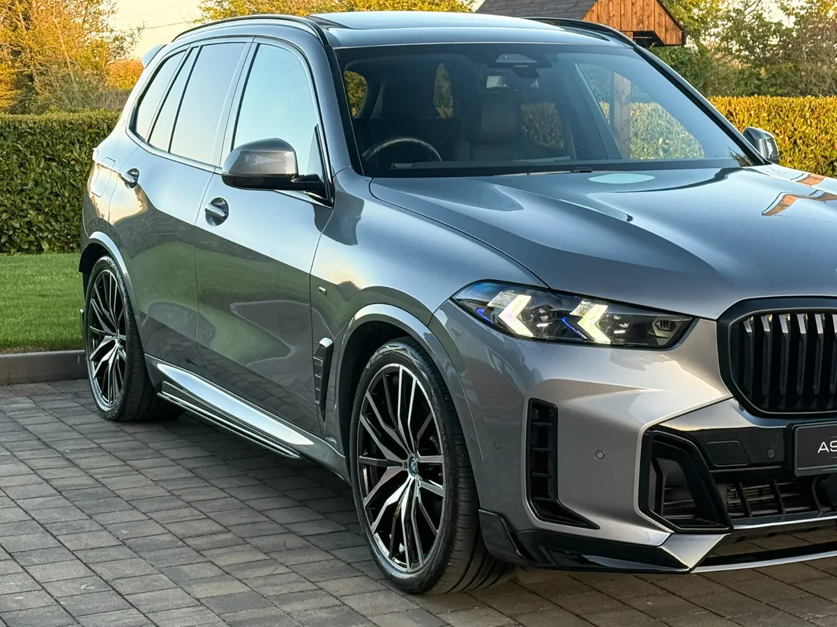232 BMW X5 50e M Sport Pro - Image 4