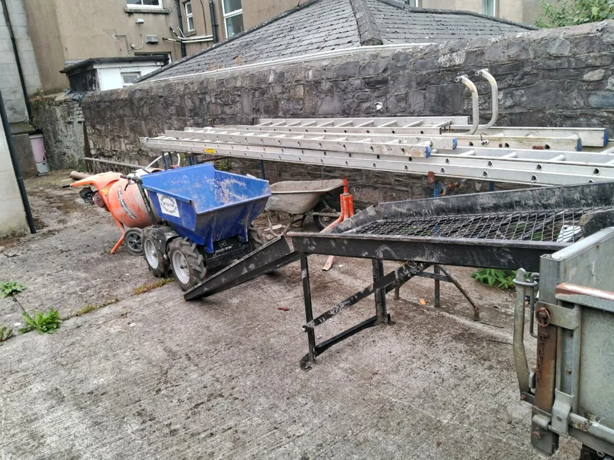 Mucktruck and ramp - Image 1