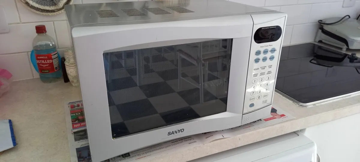 Microwave - Image 1