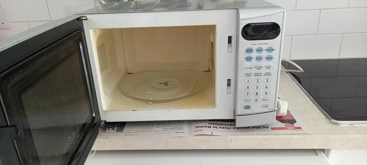 Microwave - Image 4