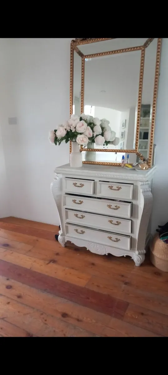 Chest of drawers - Image 1