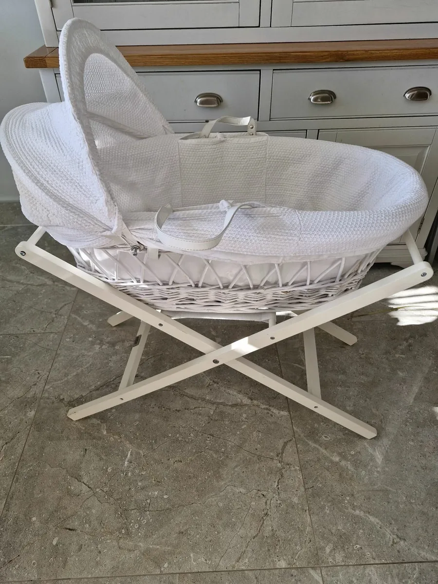 Moses basket - Image 1
