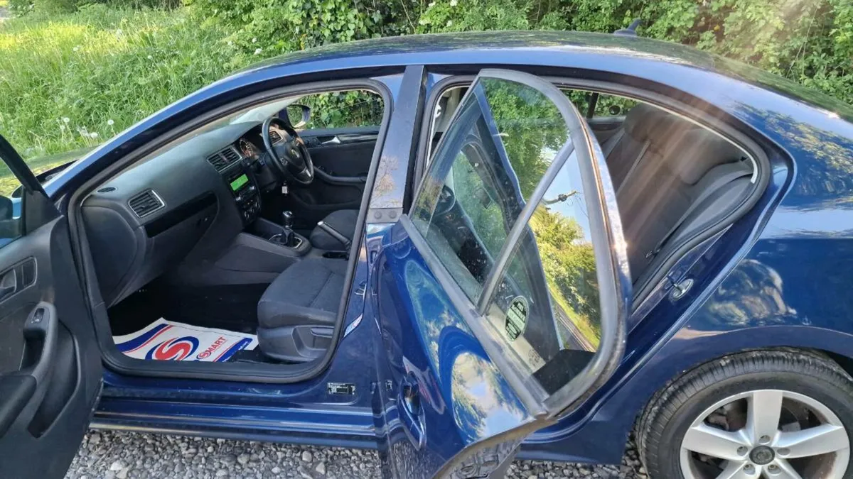 2013 VOLKSWAGEN JETTA 1.6TDI NCT26 +TAX - Image 4