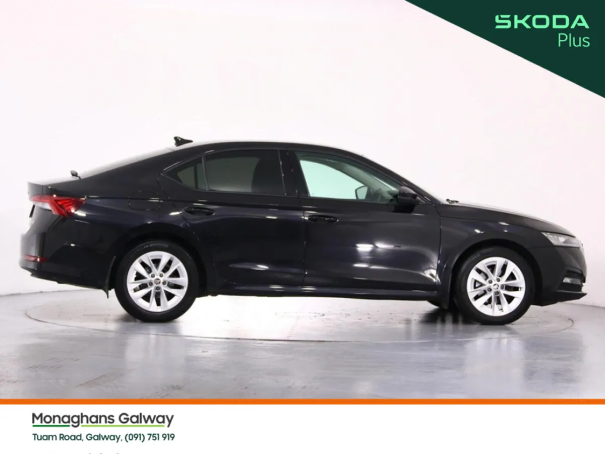 Skoda Octavia AMBITION 1.0 TSI 110HP DSG 5DR - Image 3