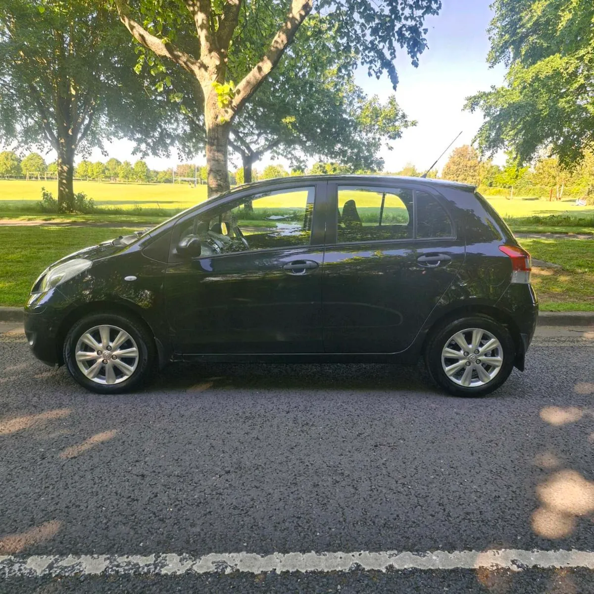 Toyota Yaris Low KMs NCT 07/26 Spotless Car - Image 4