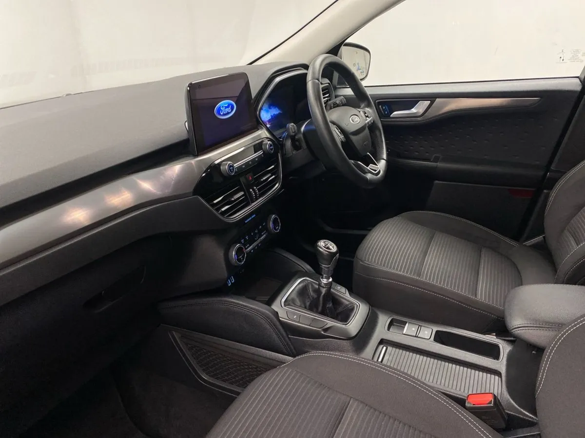 Ford Kuga 1.5 Ecoblue 120PS Titanium - Image 3