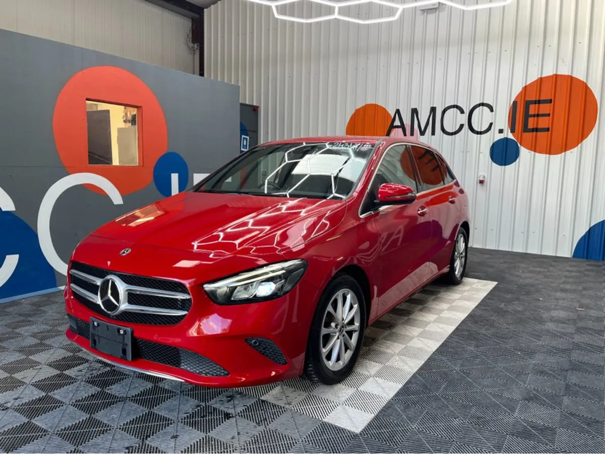 Mercedes-Benz B-Class 1.3 Petrol / 61k KMs / Heat - Image 3