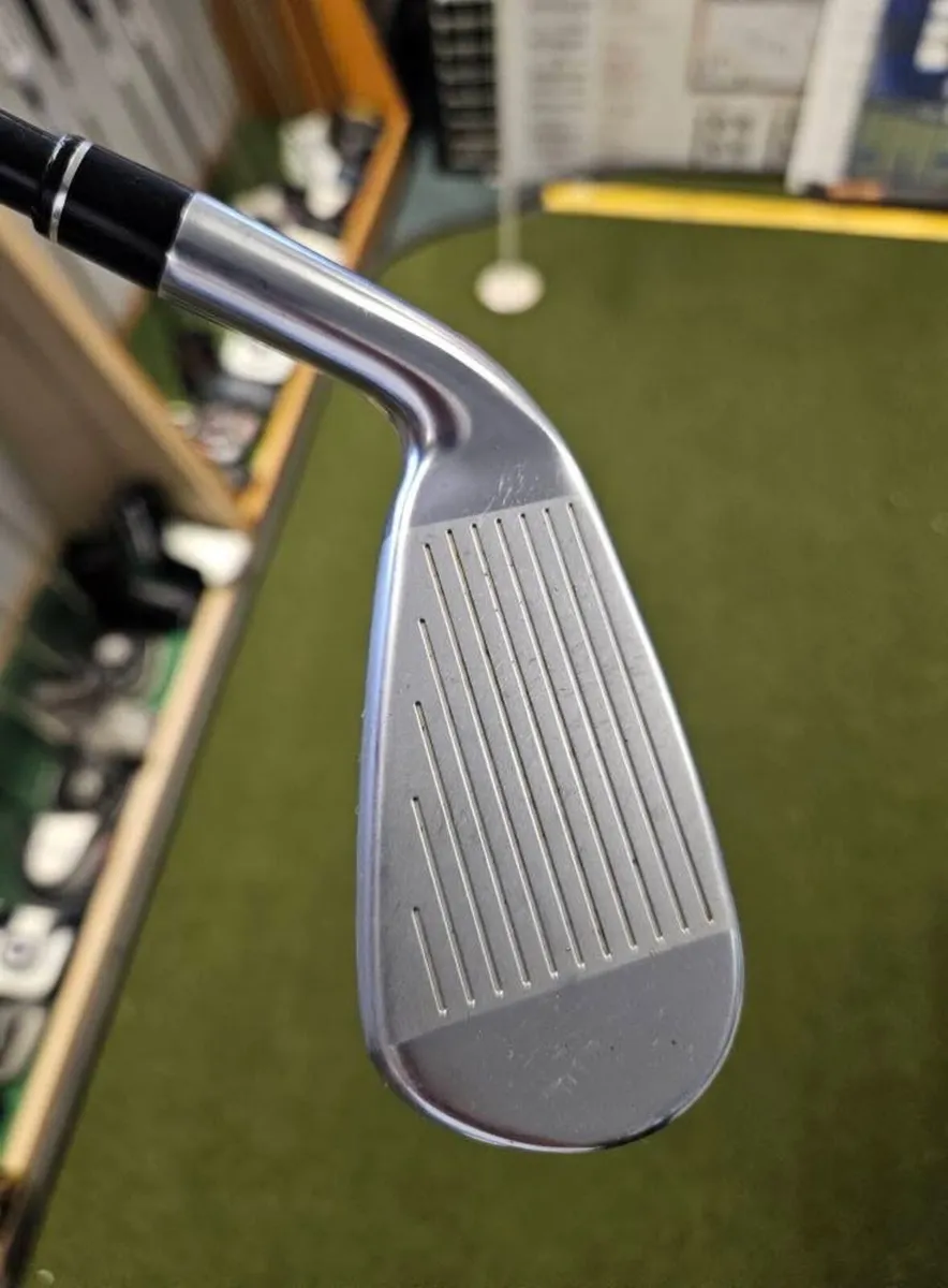 Taylormade Sim DHY 3 Iron - Image 4