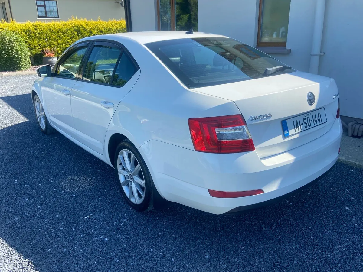 Skoda Octavia 1.6 Tdi Elegance - Image 4