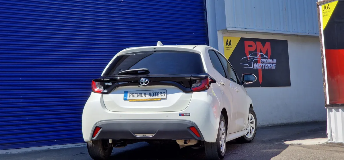 Toyota Yaris Automatic - Image 3