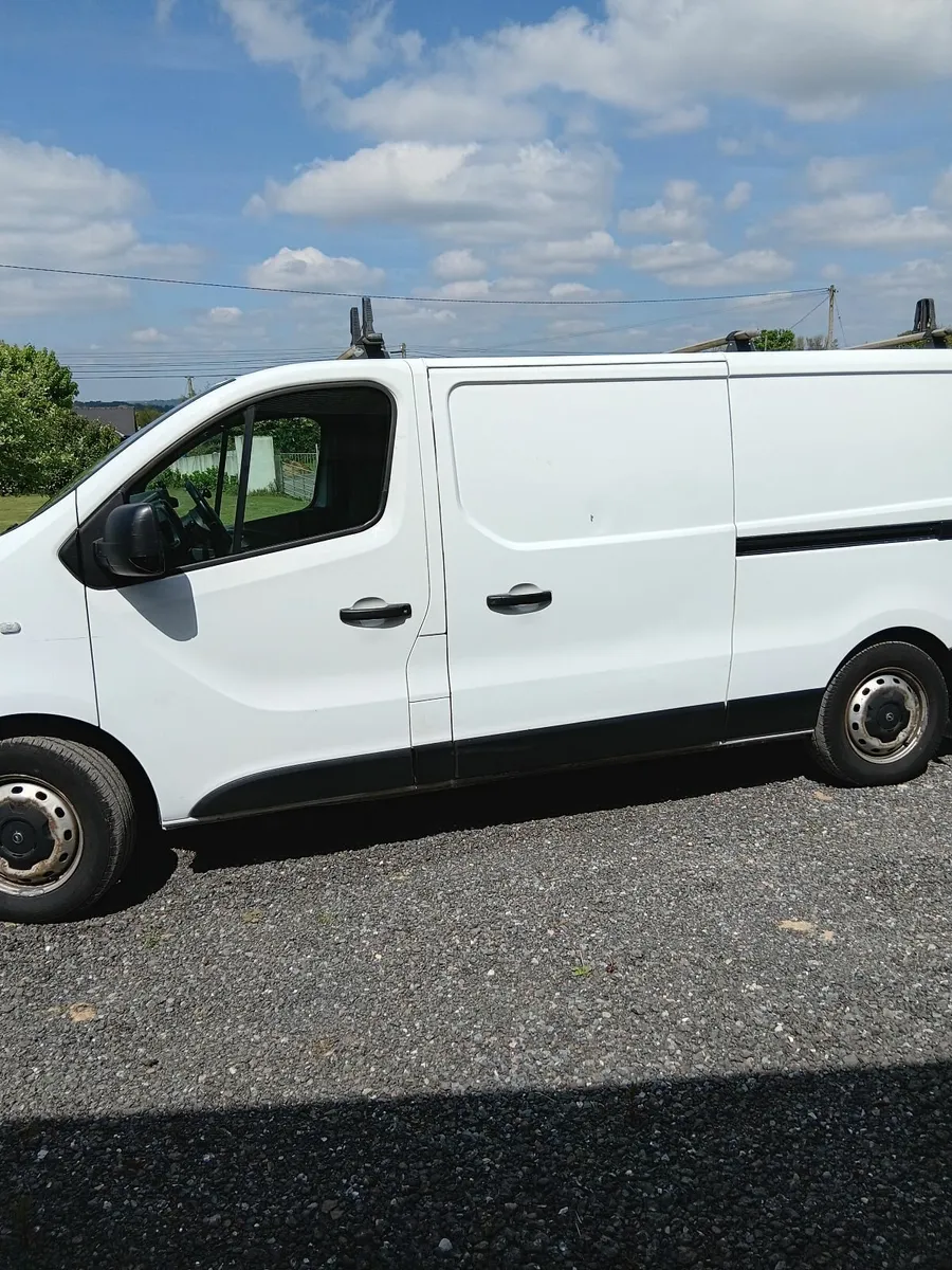 Opel Vivaro 2017 - Image 1