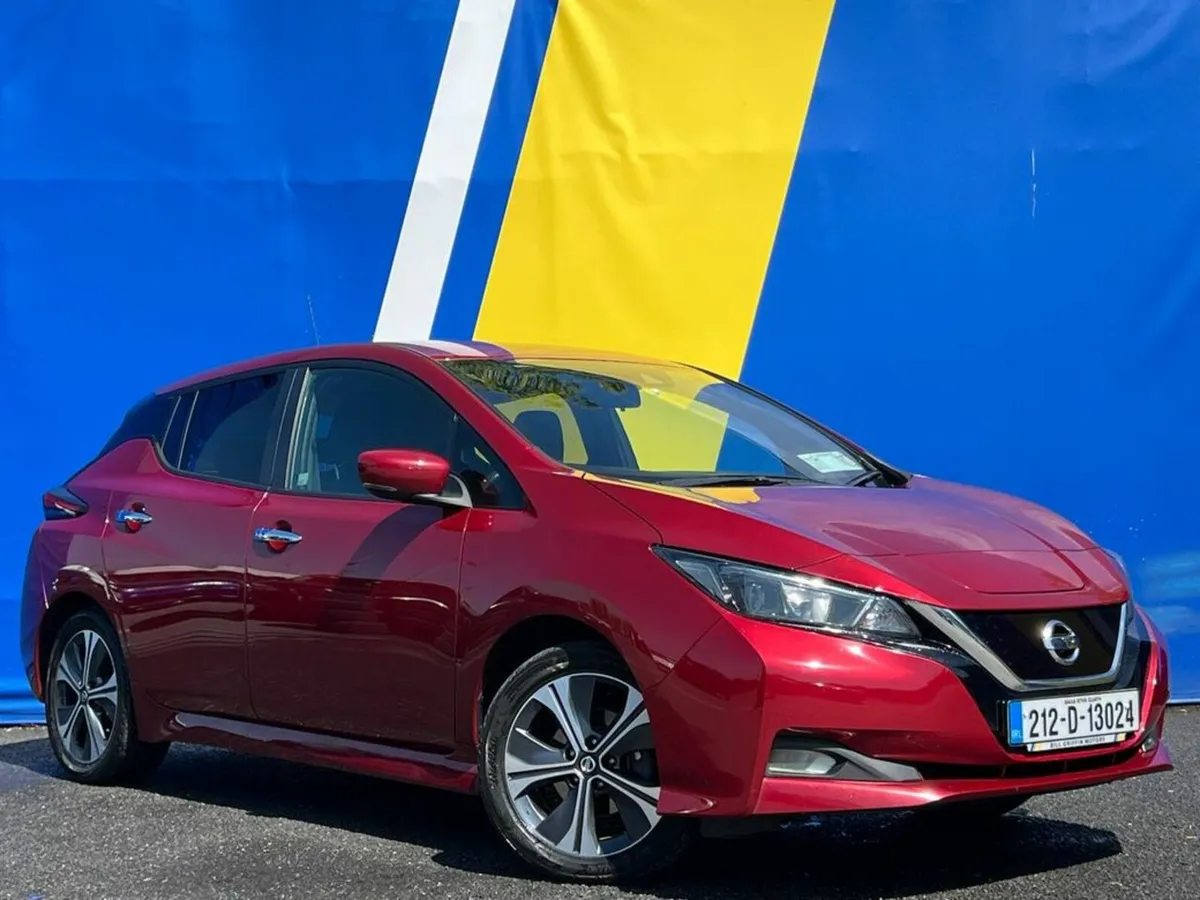 Nissan Leaf 40KW EV // 17" DIAMOND CUT ALLOYS // A - Image 1