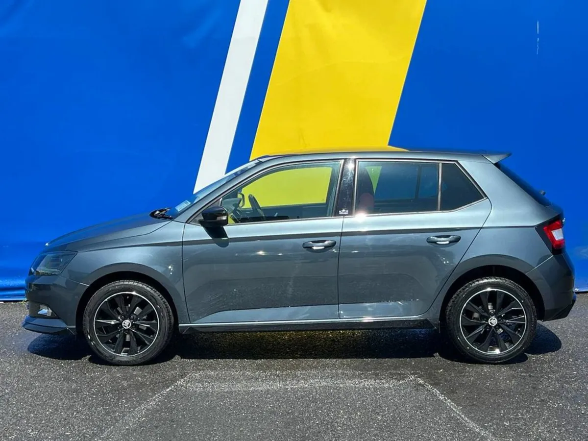 Skoda Fabia MONTE CARLO 1.2 TSI // PANORAMIC SUNRO - Image 4