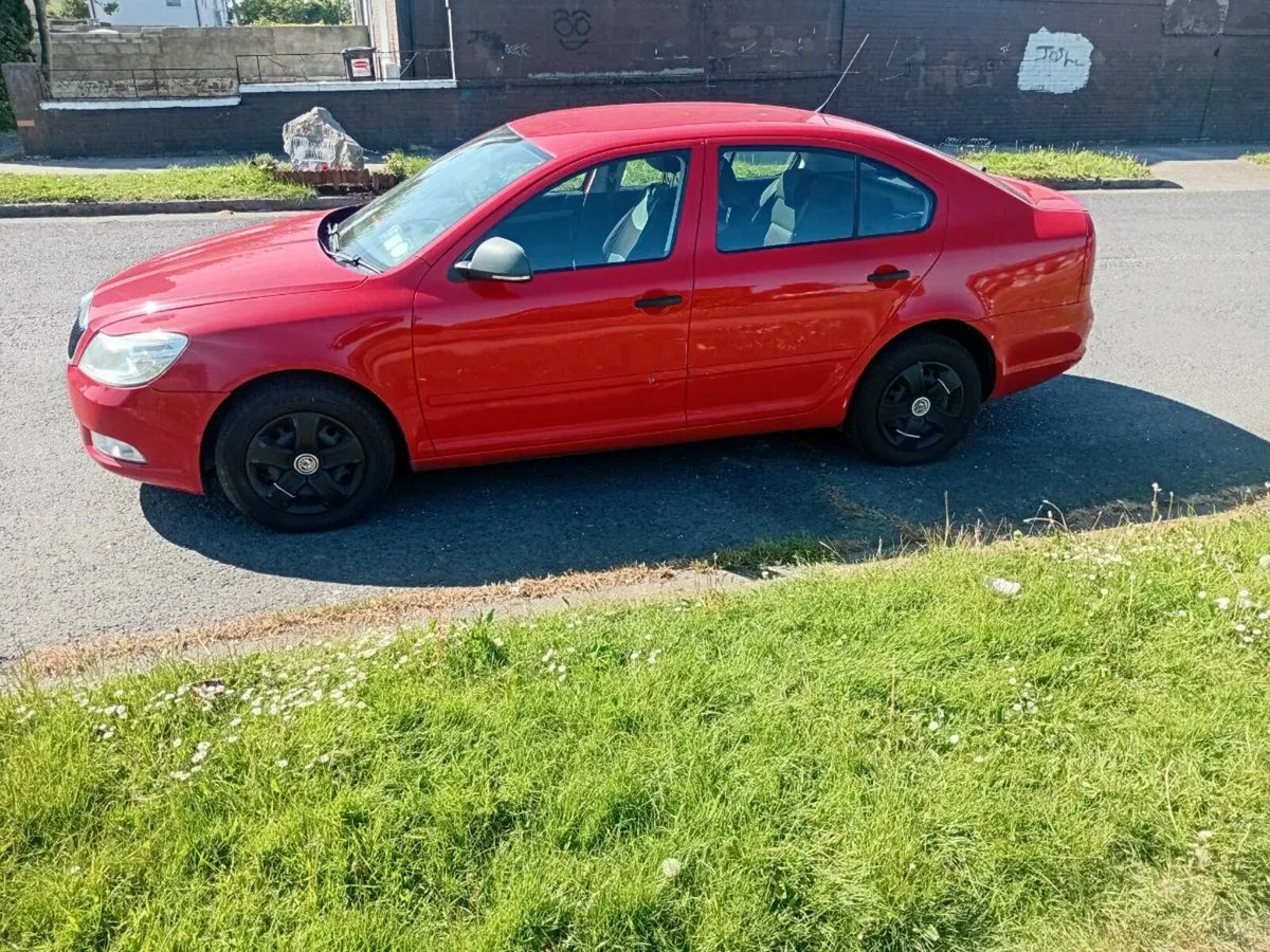 2012 skoda octavia 1.2 tsi nct and tax - Image 4