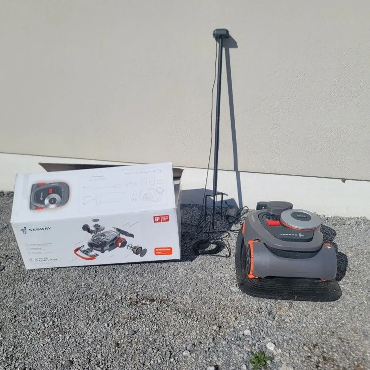 Navimow 3000e VF Robot Mower - Image 1