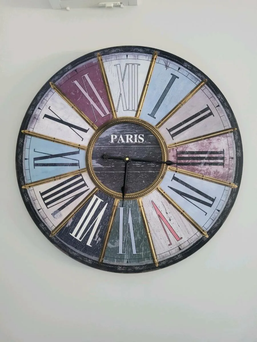 Wall clock
