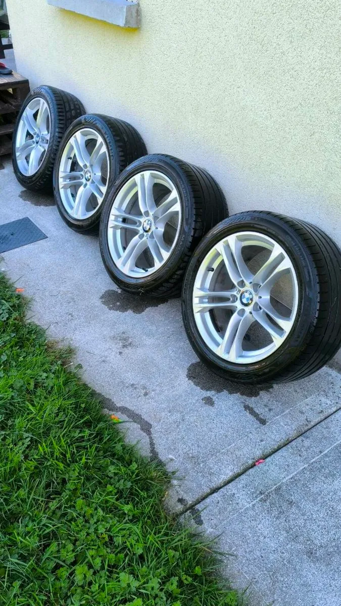 Bmw alloys wheels - Image 1