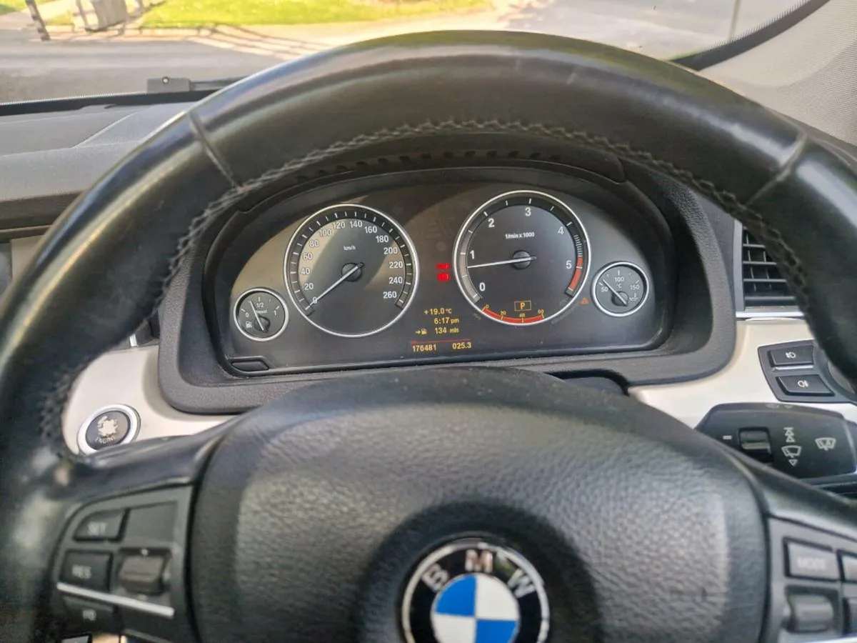 2010 bmw 530d gt - Image 3