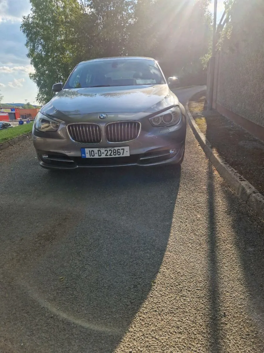 2010 bmw 530d gt - Image 2