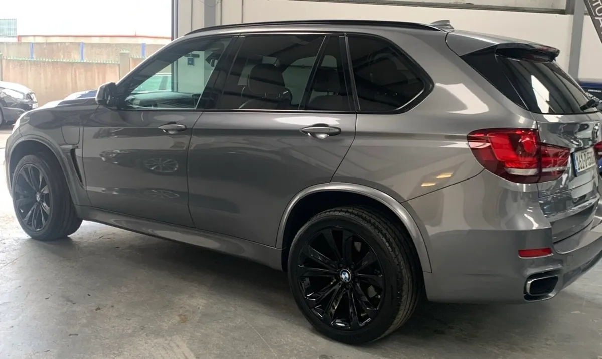 Bmw X5 - Image 1