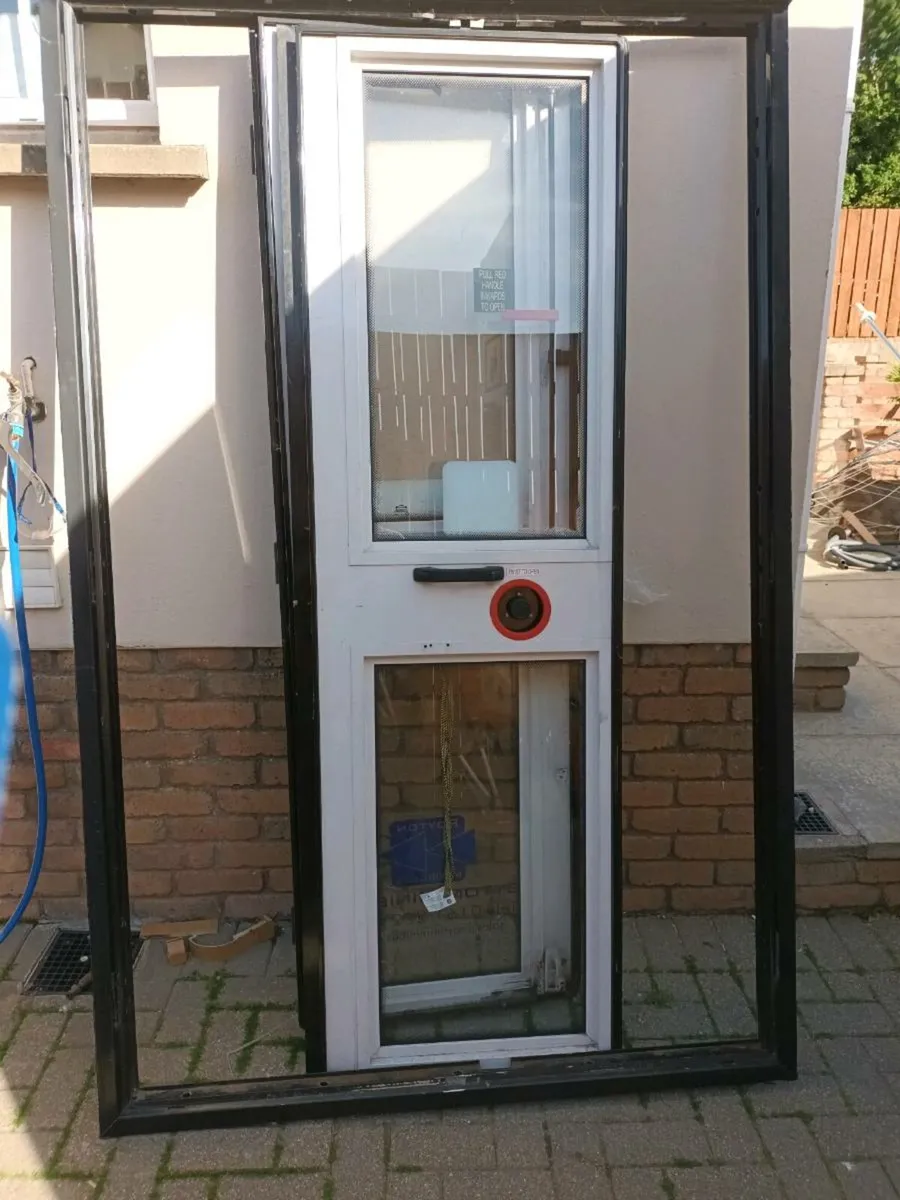 Wheelchair lift and doors - Image 3