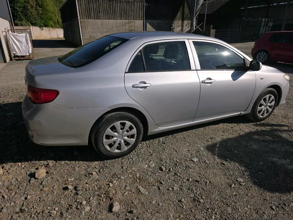 Toyota Corolla - Image 4