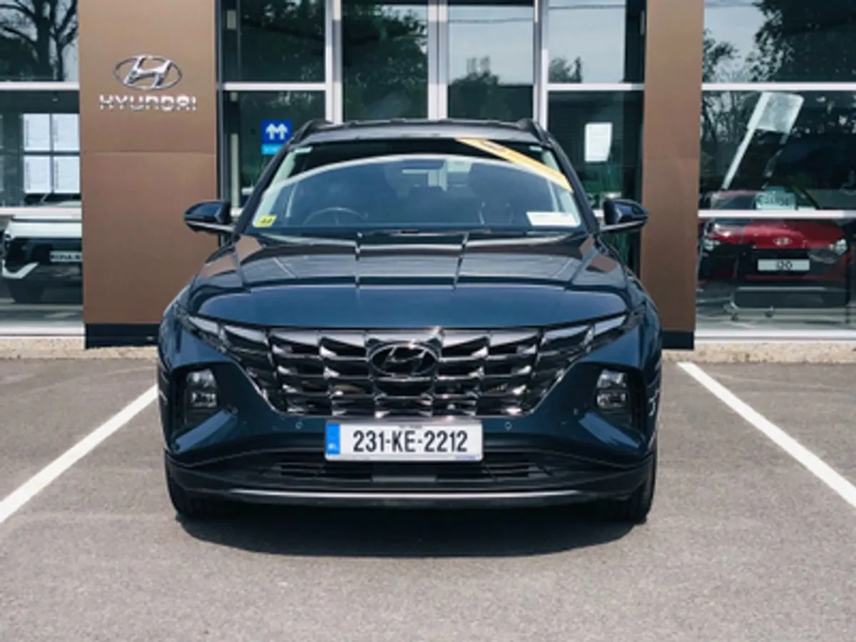 Hyundai Tucson Executive Plus 1.6 Diesel - Image 2