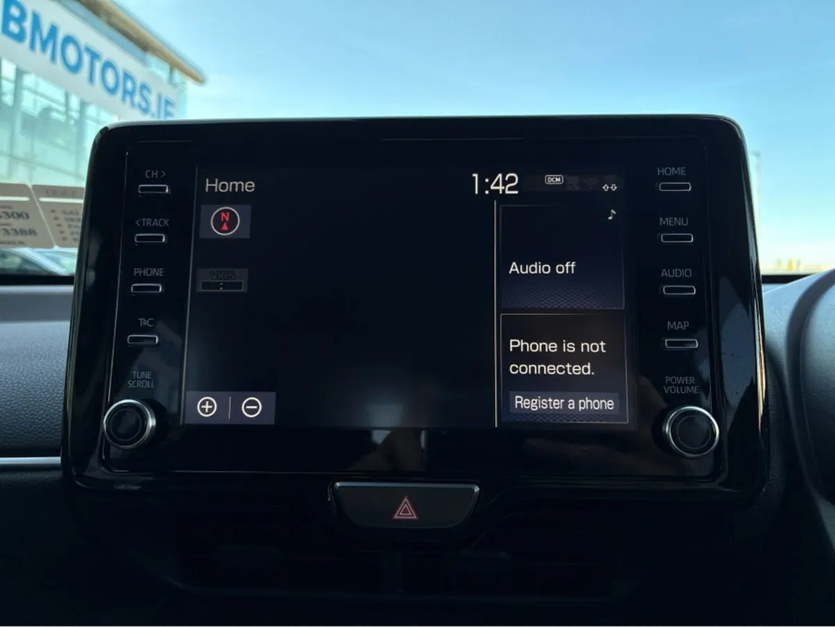Toyota Yaris Cross 1.5l Petrol Hybrid - Image 2