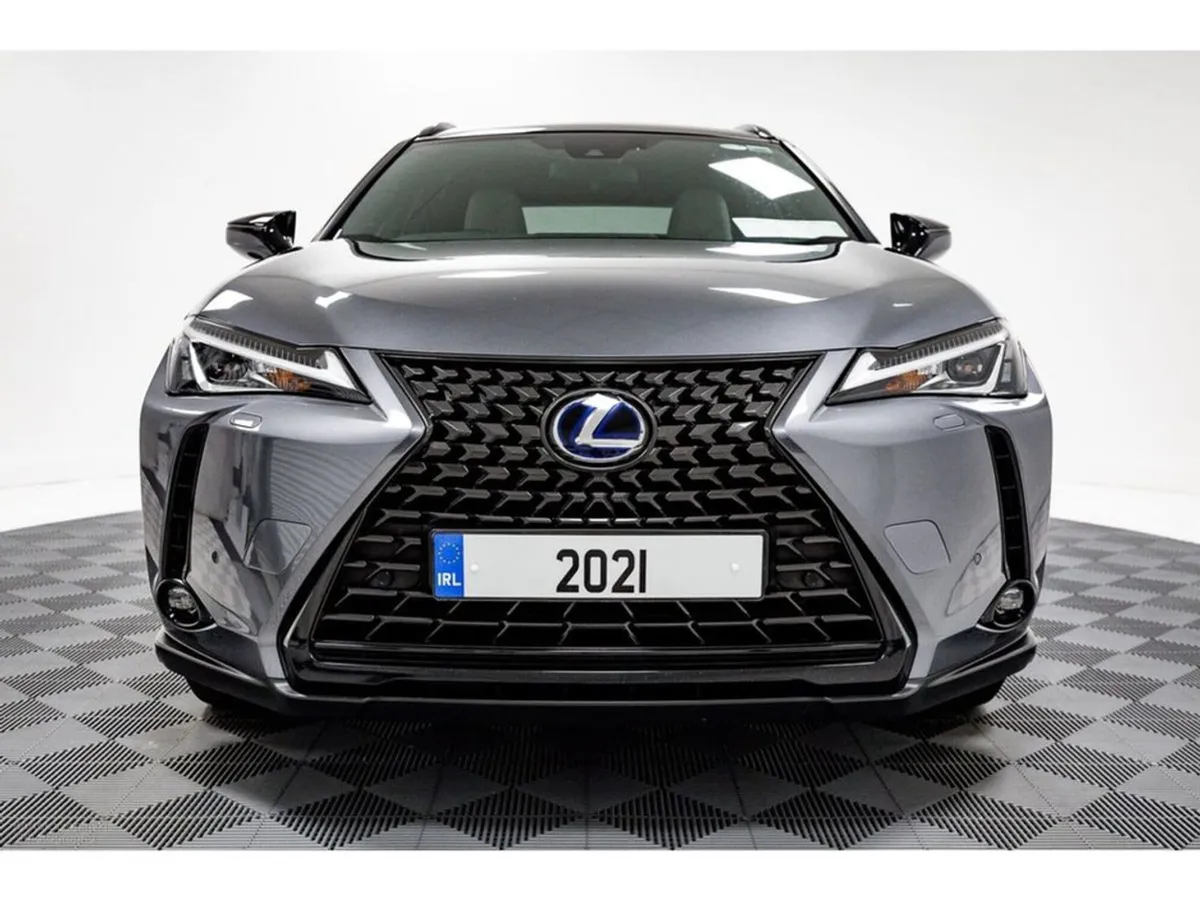 Lexus UX 300e 300E 54.3kwh 205HP - Image 2